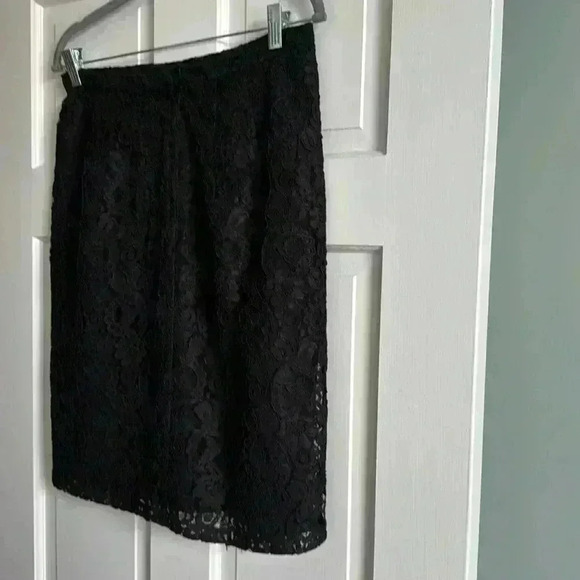 Anne Klein II black lace skirt size 12 - Picture 4 of 4